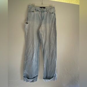 Hollister vintage stretch high rise baggy light denim jeans.